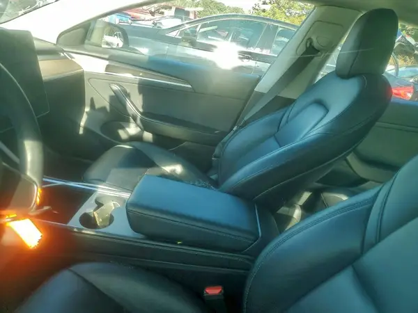 5YJ3E1EA2NF369585 2022 TESLA MODEL 3 - Image 8