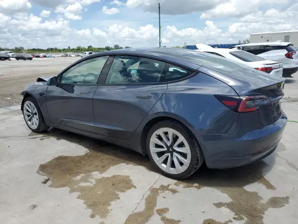 5YJ3E1EA2NF370302 2022 TESLA MODEL 3 - Image 2