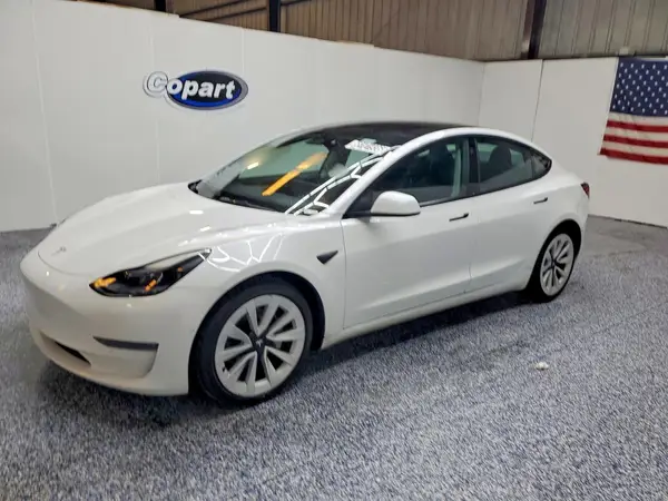 5YJ3E1EA2NF371126 2022 TESLA MODEL 3 - Image 1