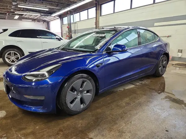5YJ3E1EA2NF371269 2022 TESLA MODEL 3 - Image 1