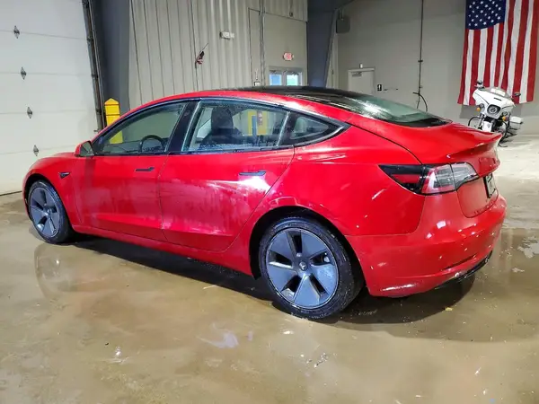 5YJ3E1EA2NF371515 2022 TESLA MODEL 3 - Image 2