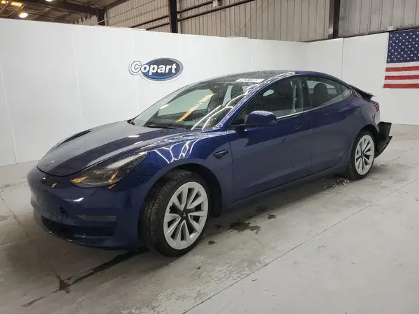 5YJ3E1EA2NF371613 2022 TESLA MODEL 3 - Image 1
