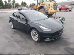 5YJ3E1EA2NF373877 2022 TESLA MODEL 3