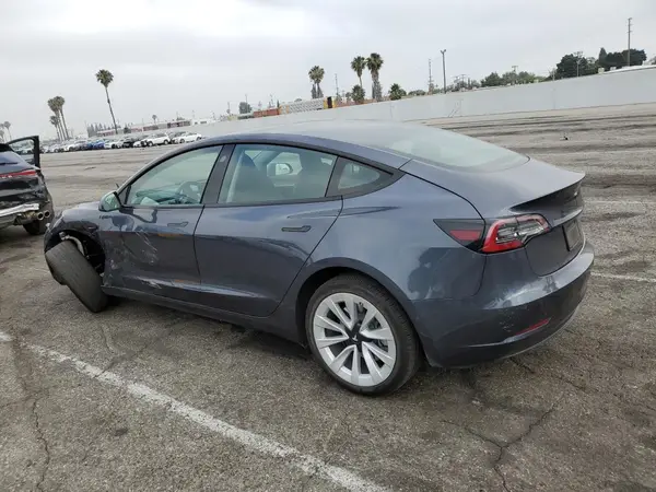 5YJ3E1EA2NF374883 2022 TESLA MODEL 3 - Image 2