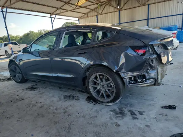 5YJ3E1EA2PF385305 2023 TESLA MODEL 3 - Image 2