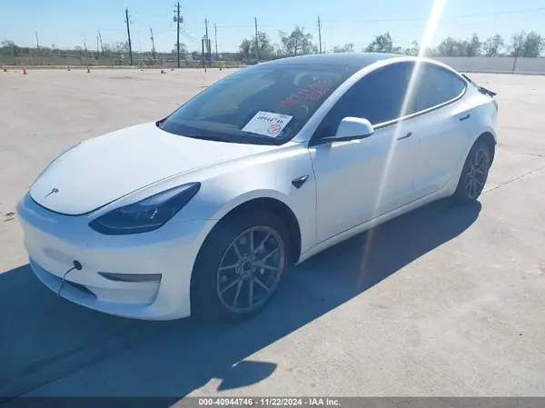 5YJ3E1EA2PF397244 2023 TESLA MODEL 3 - Image 2