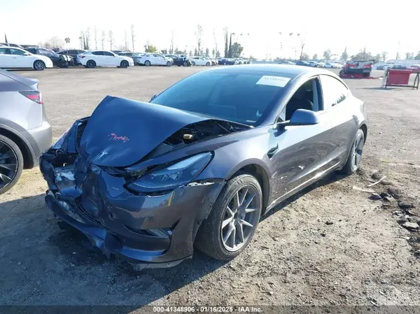 5YJ3E1EA2PF397700 2023 TESLA MODEL 3 - Image 2