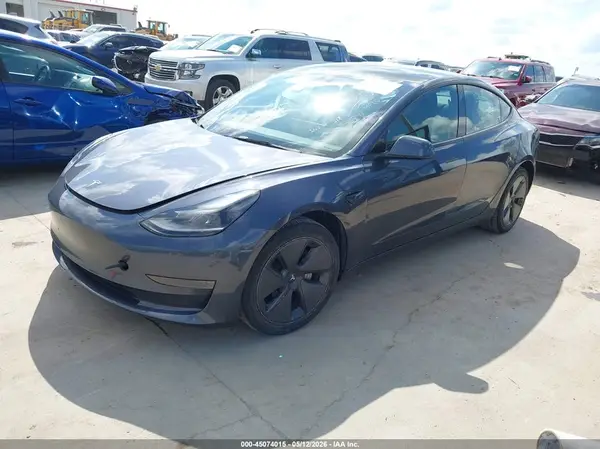 5YJ3E1EA2PF398524 2023 TESLA MODEL 3 - Image 2