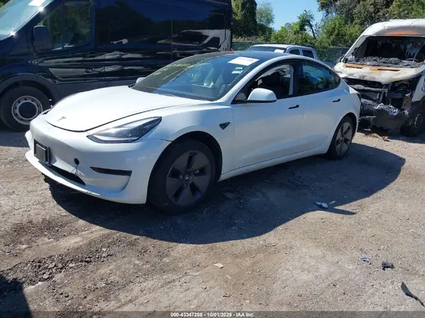 5YJ3E1EA2PF400787 2023 TESLA MODEL 3 - Image 2