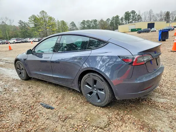 5YJ3E1EA2PF402653 2023 TESLA MODEL 3 - Image 2