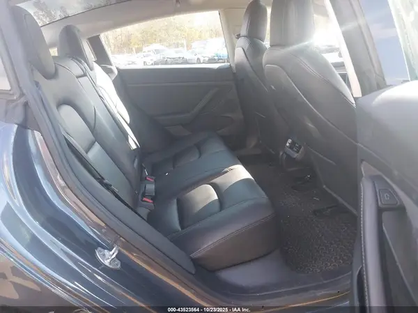 5YJ3E1EA2PF403141 2023 TESLA MODEL 3 - Image 8