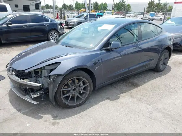 5YJ3E1EA2PF410459 2023 TESLA MODEL 3 - Image 2