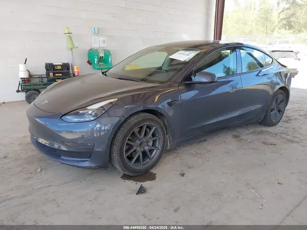 5YJ3E1EA2PF415127 2023 TESLA MODEL 3 - Image 2