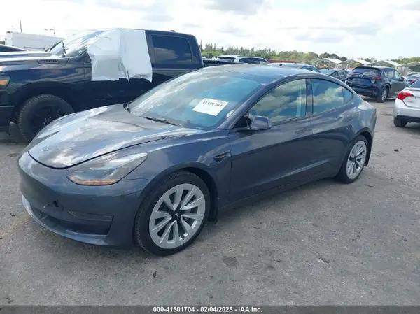 5YJ3E1EA2PF423017 2023 TESLA MODEL 3 - Image 2