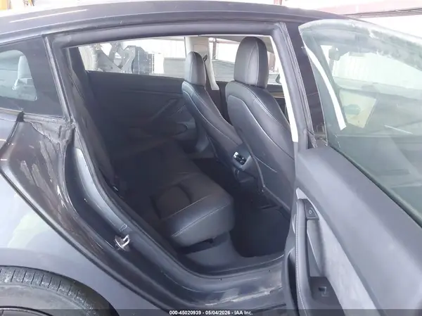 5YJ3E1EA2PF423065 2023 TESLA MODEL 3 - Image 8