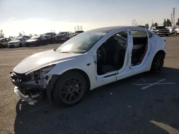 5YJ3E1EA2PF427388 2023 TESLA MODEL 3 - Image 1