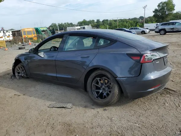 5YJ3E1EA2PF430646 2023 TESLA MODEL 3 - Image 2