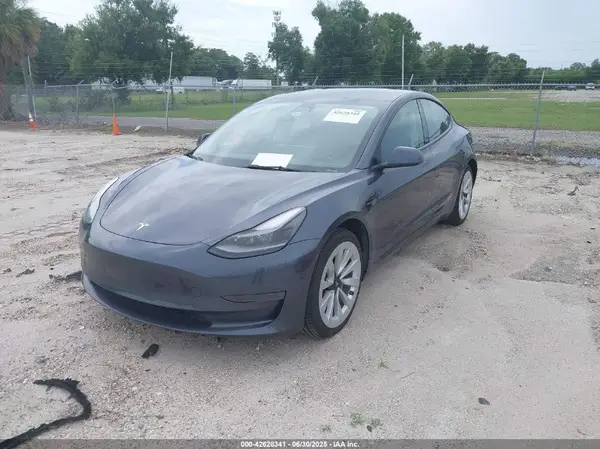 5YJ3E1EA2PF431330 2023 TESLA MODEL 3 - Image 2