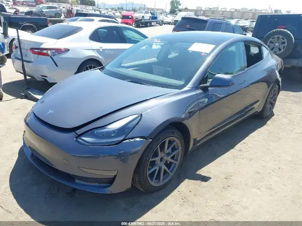 5YJ3E1EA2PF435538 2023 TESLA MODEL 3 - Image 2
