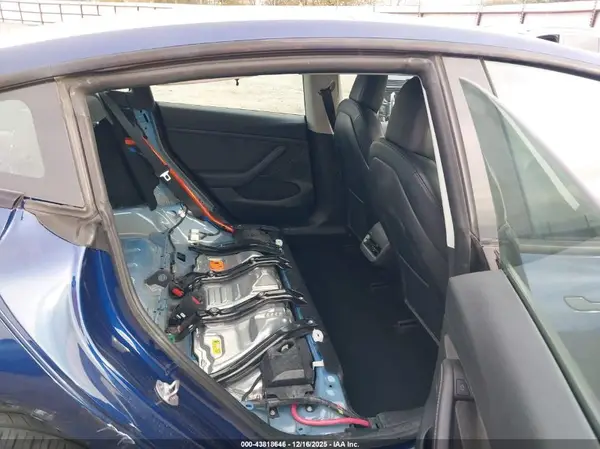 5YJ3E1EA2PF436060 2023 TESLA MODEL 3 - Image 8