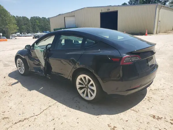 5YJ3E1EA2PF438438 2023 TESLA MODEL 3 - Image 2