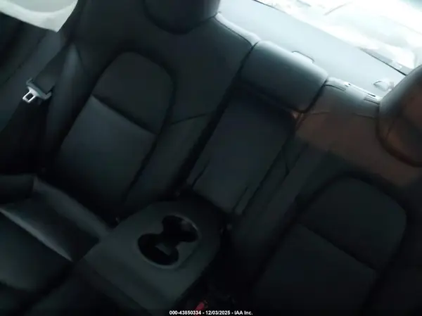 5YJ3E1EA2PF439234 2023 TESLA MODEL 3 - Image 8