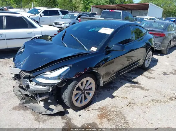 5YJ3E1EA2PF446782 2023 TESLA MODEL 3 - Image 2