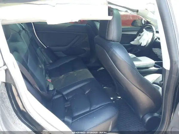 5YJ3E1EA2PF446782 2023 TESLA MODEL 3 - Image 8