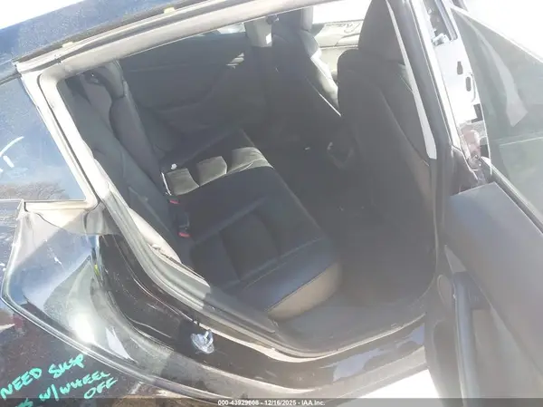 5YJ3E1EA2PF446992 2023 TESLA MODEL 3 - Image 8