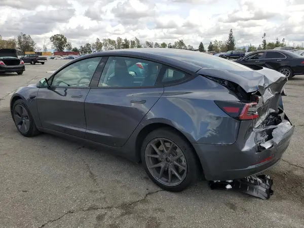 5YJ3E1EA2PF447379 2023 TESLA MODEL 3 - Image 2