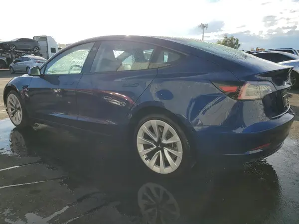 5YJ3E1EA2PF448192 2023 TESLA MODEL 3 - Image 2