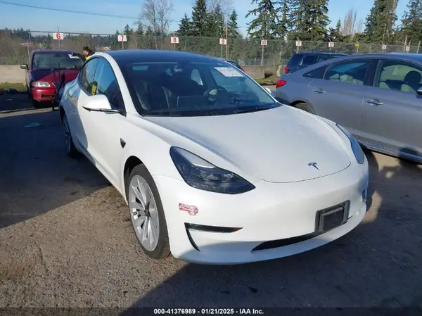 5YJ3E1EA2PF448385 2023 TESLA MODEL 3 - Image 1