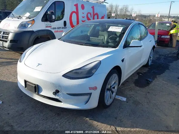 5YJ3E1EA2PF448385 2023 TESLA MODEL 3 - Image 2
