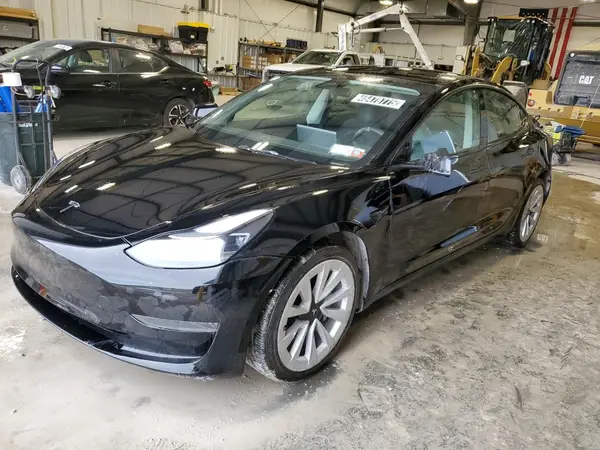 5YJ3E1EA2PF449696 2023 TESLA MODEL 3 - Image 1