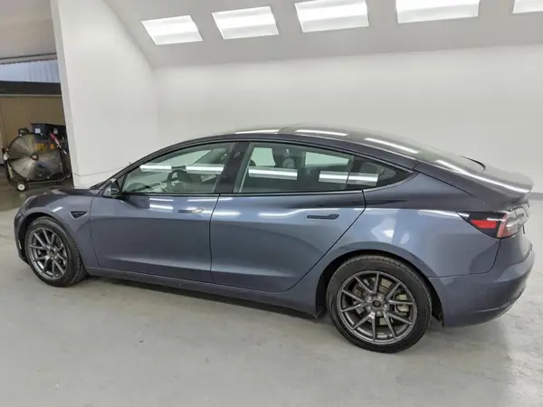 5YJ3E1EA2PF451612 2023 TESLA MODEL 3 - Image 2