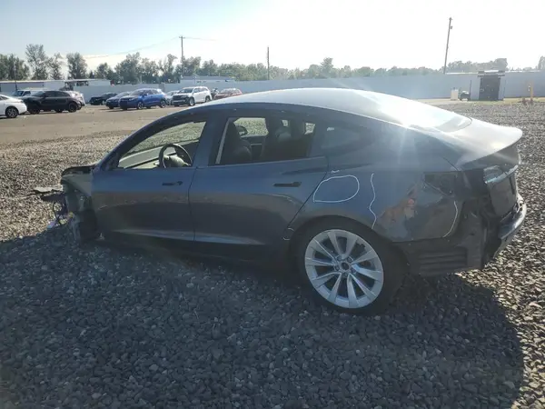 5YJ3E1EA2PF455370 2023 TESLA MODEL 3 - Image 2