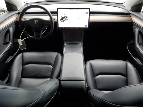 5YJ3E1EA2PF456681 2023 TESLA MODEL 3 - Image 8