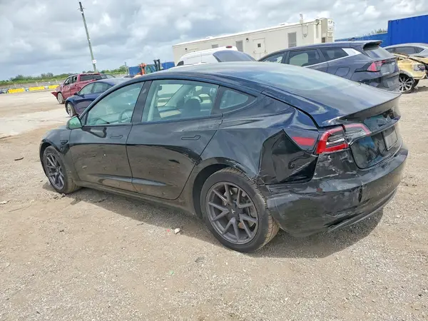 5YJ3E1EA2PF456731 2023 TESLA MODEL 3 - Image 2