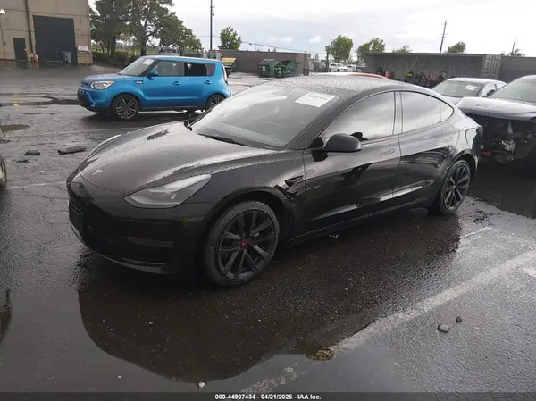 5YJ3E1EA2PF457930 2023 TESLA MODEL 3 - Image 2