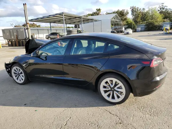 5YJ3E1EA2PF458530 2023 TESLA MODEL 3 - Image 2