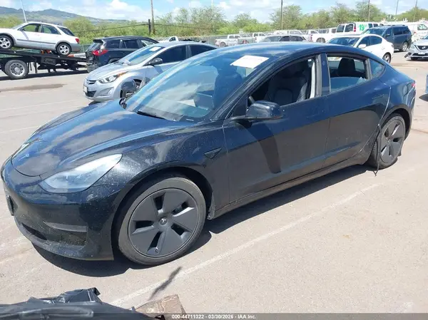 5YJ3E1EA2PF458897 2023 TESLA MODEL 3 - Image 2