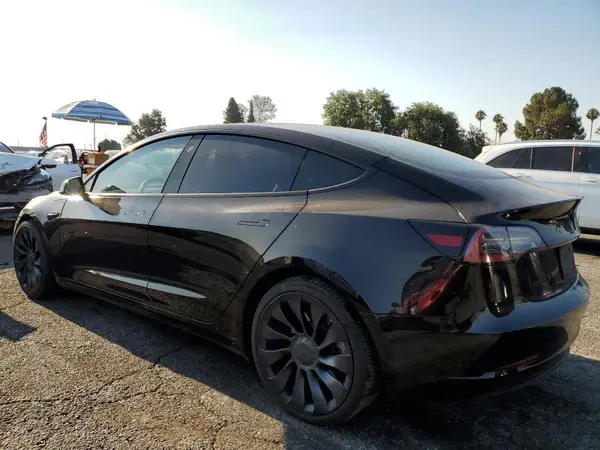5YJ3E1EA2PF459371 2023 TESLA MODEL 3 - Image 2