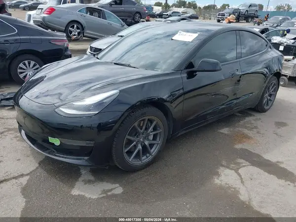 5YJ3E1EA2PF462464 2023 TESLA MODEL 3 - Image 2