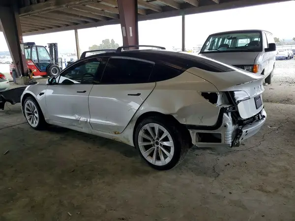 5YJ3E1EA2PF468801 2023 TESLA MODEL 3 - Image 2