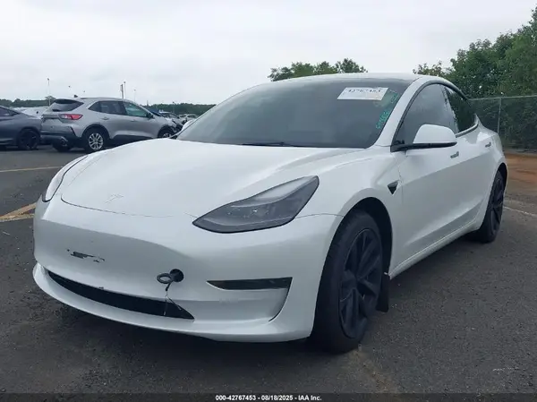 5YJ3E1EA2PF470239 2023 TESLA MODEL 3 - Image 2