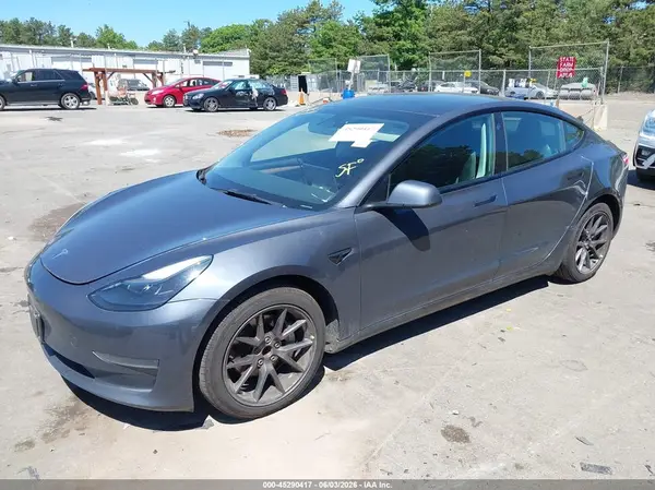 5YJ3E1EA2PF470760 2023 TESLA MODEL 3 - Image 2
