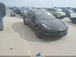 5YJ3E1EA2PF471066 2023 TESLA MODEL 3