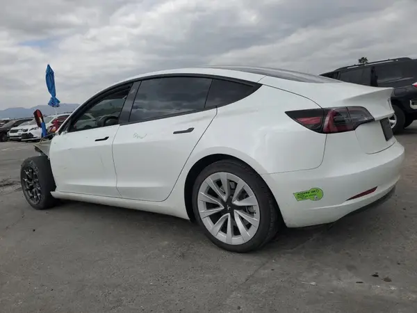 5YJ3E1EA2PF473562 2023 TESLA MODEL 3 - Image 2