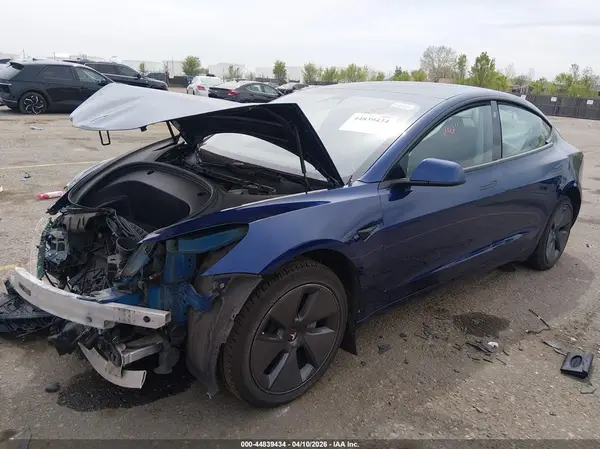 5YJ3E1EA2PF474159 2023 TESLA MODEL 3 - Image 2