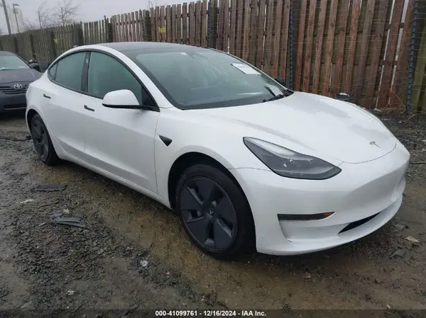 5YJ3E1EA2PF478423 2023 TESLA MODEL 3 - Image 1